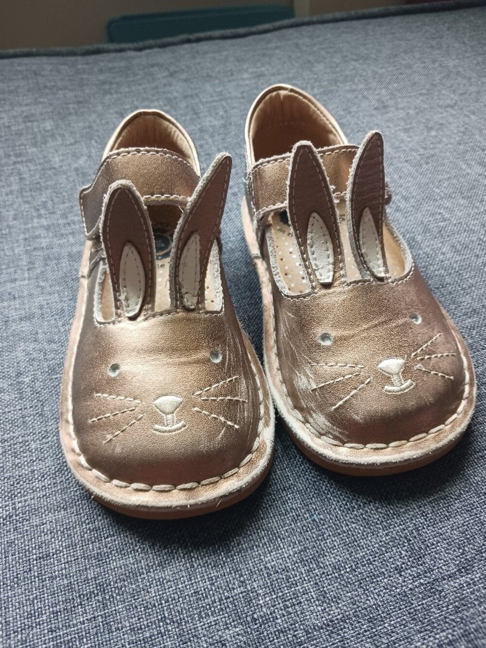 Livie & Luca Bunny shoes size 8